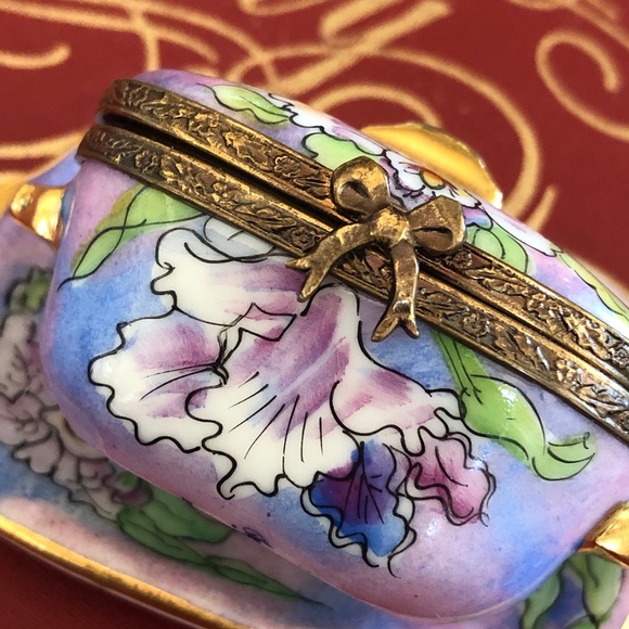 Limoges France Peint Main R M Hinged Floral Trinket Box￼ Soup